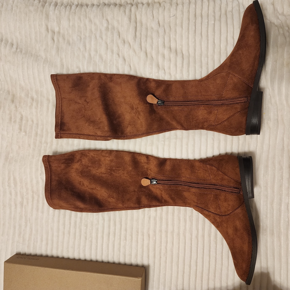 Brown Suede Over the Knee Boots with Streamlined Silhouette